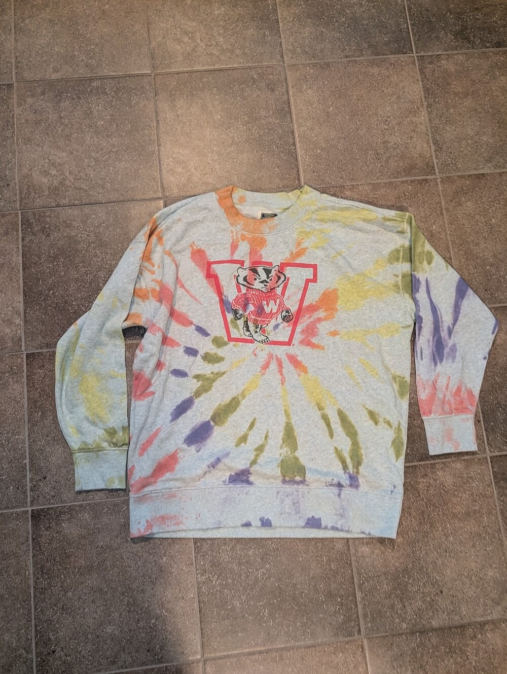 Wisconsin Badgers Tie-dye tailgate sweatshirt M